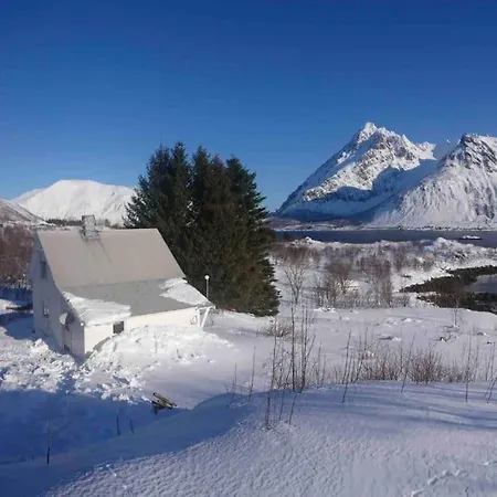 Vestpollen Lodge *